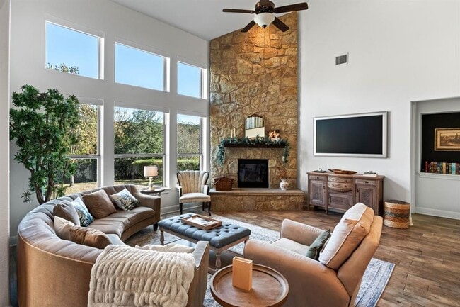 Building Photo - 174 Jayne Cove