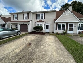 Building Photo - 3902 Roebling Ln
