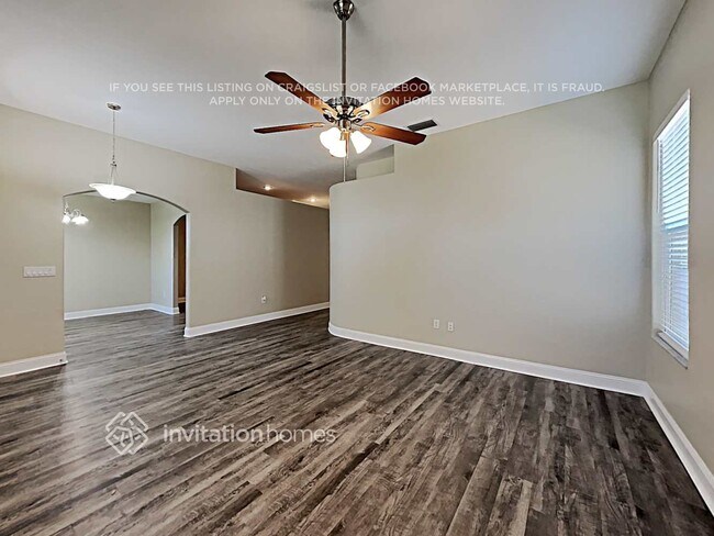 Foto del edificio - 3604 Warmspring Way