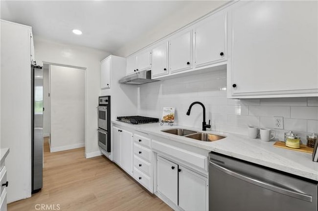 Building Photo - 537 W Camino Real Ave