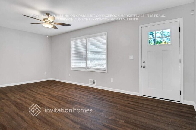 Foto del edificio - 1658 Pine Glen Cir