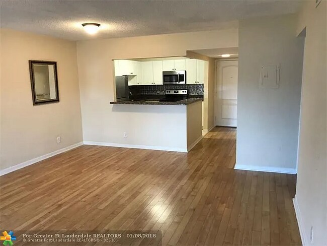 Foto del edificio - 770 SE 2nd Ave