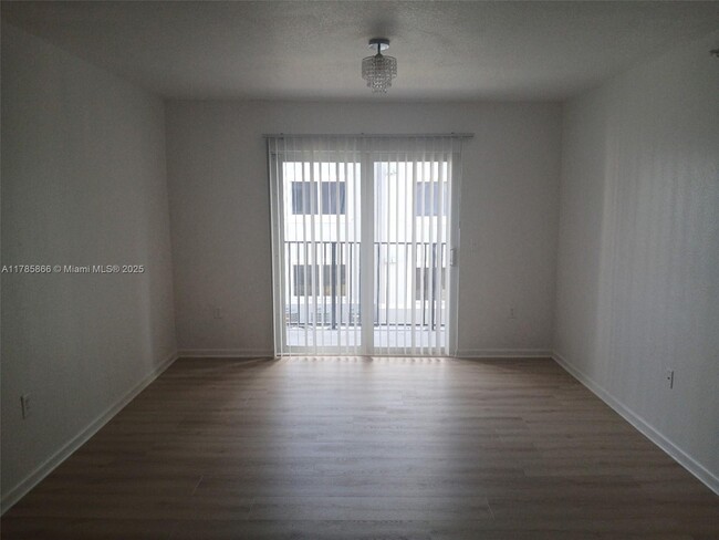 Foto del edificio - 15410 SW 284th St