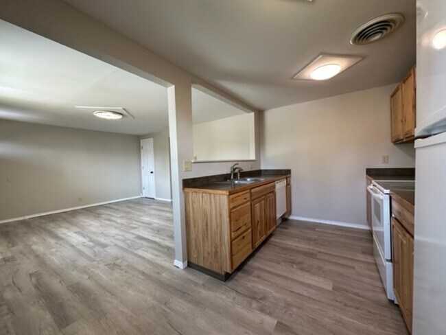Foto del edificio - 1504 N Lee St