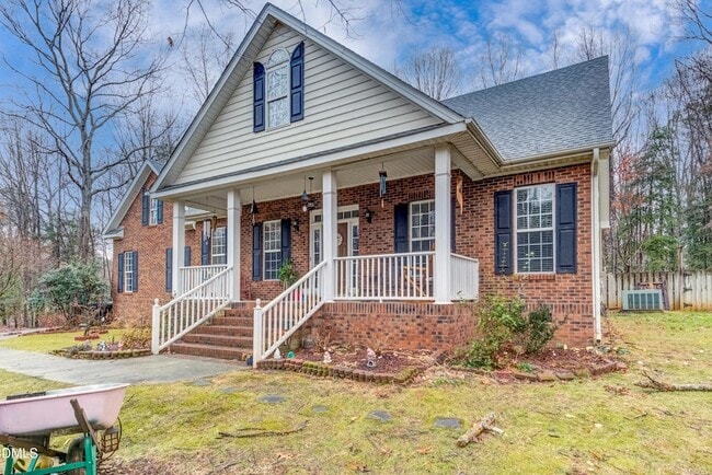 Building Photo - 6240 Hilbert Ridge Dr