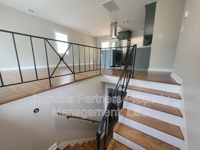 Foto del edificio - 322 N Hicks St