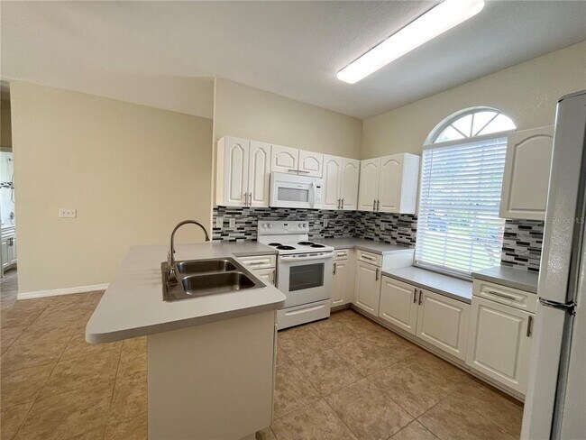 Building Photo - 2510 W Palmetto St