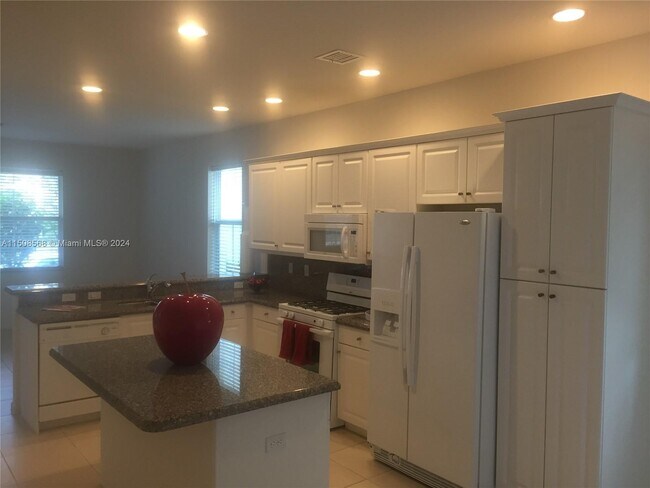 Foto del edificio - 3210 NW 126th Ave