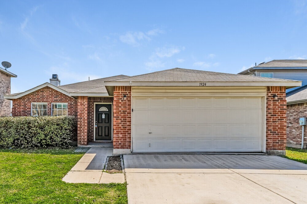 Foto principal - 1924 Kittredge Way