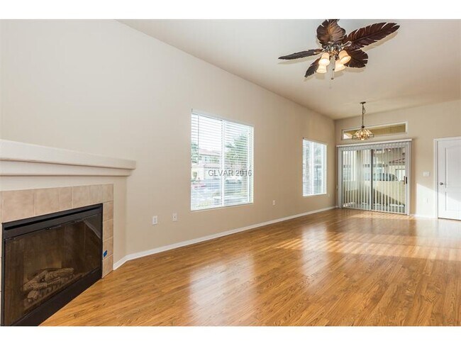 Building Photo - 10650 Calico Mountain Ave