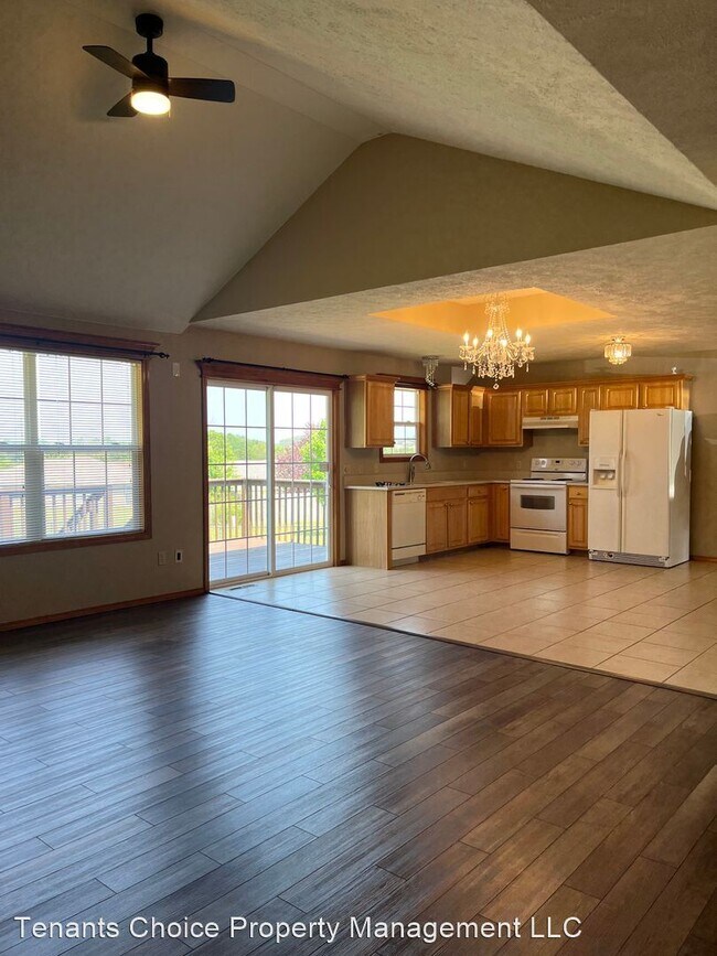 Building Photo - 3 br, 2 bath House - 3443 S. Farm Rd. 129