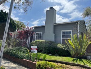 Building Photo - 10374 La Grange Ave