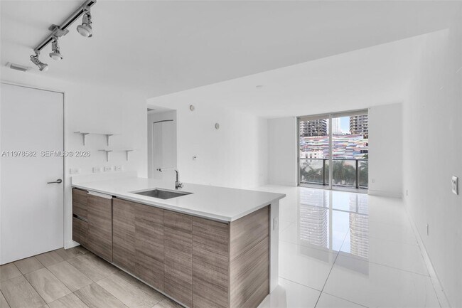 Foto del edificio - 1100 S Miami Ave