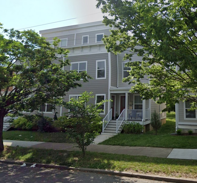 Photo - 1422 Porter St Apartment