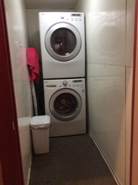 shared laundry room - 529 S Centre St