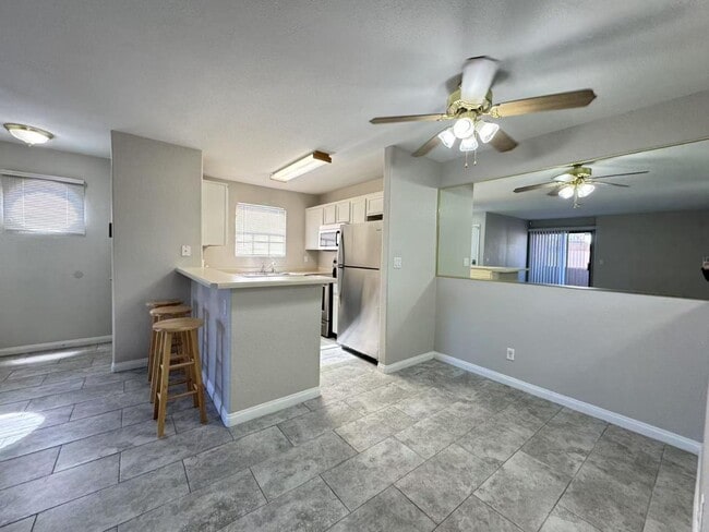 Foto del edificio - 2987 Juniper Hills Blvd