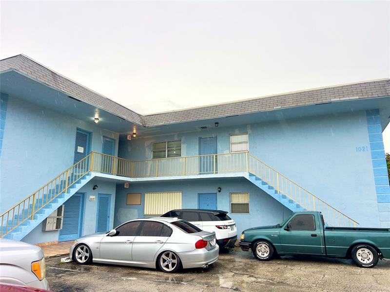 Primary Photo - 1021 NW 45th St