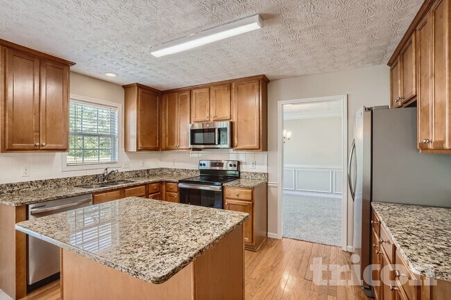 Foto del edificio - 1230 Webb Farm Ln
