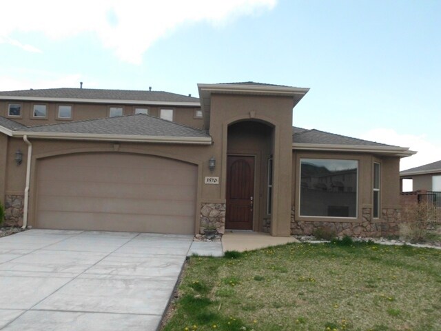 Primary Photo - 1570 W Canyon Dr