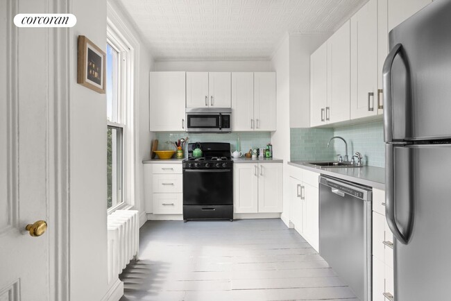 Building Photo - 74 3rd Pl