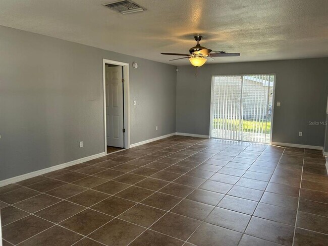 Foto del edificio - 5116 Kirkland Ave