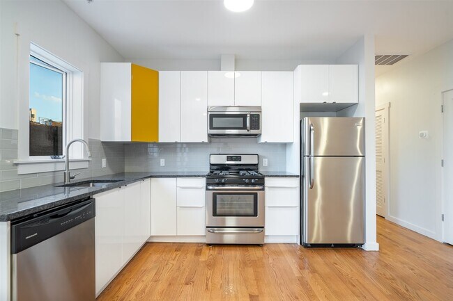 Foto del edificio - 541 42nd St
