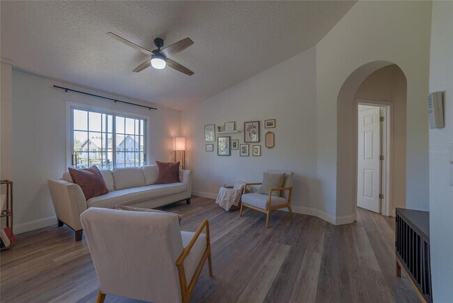 Building Photo - 27801 Pleasure Ride Loop