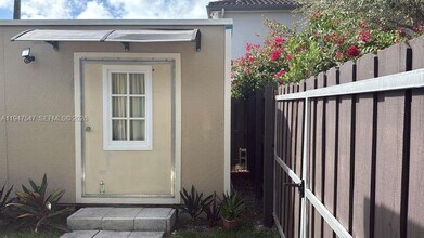 Building Photo - 15290 SW 117th Terrace