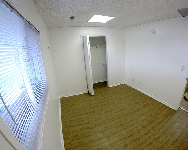 Master bedroom - 101 Parkway Ave Townhome
