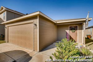 Building Photo - 10715 Noble Canyon