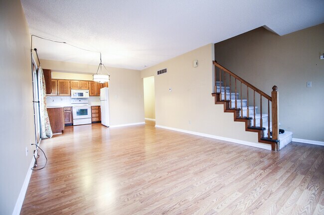 Building Photo - 306 Orchard Cir