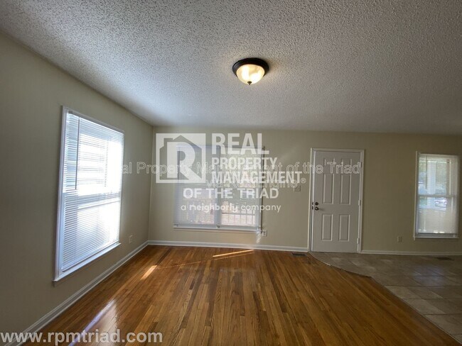 Building Photo - 410 Boyd St