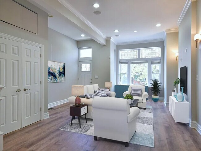 Foto del edificio - 1316 N Artesian Ave