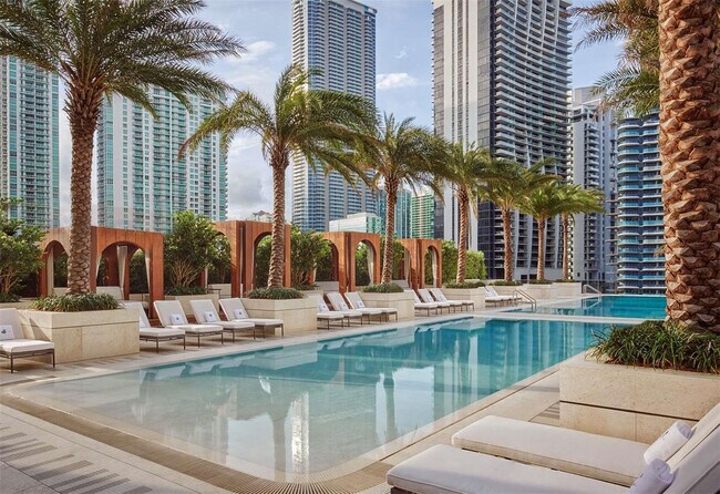Foto del edificio - 801 S Miami Ave