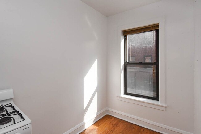Foto del edificio - 3312 W Schubert Ave