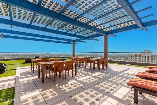 Foto del edificio - 4808 N 24th St