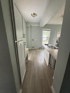 Foto del edificio - 905 E Market St