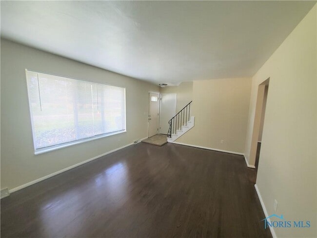 Building Photo - 1531 Eaton Dr