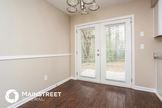 Building Photo - 141 Montego Cir