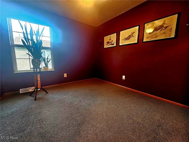 Building Photo - 3204 Deer Trail