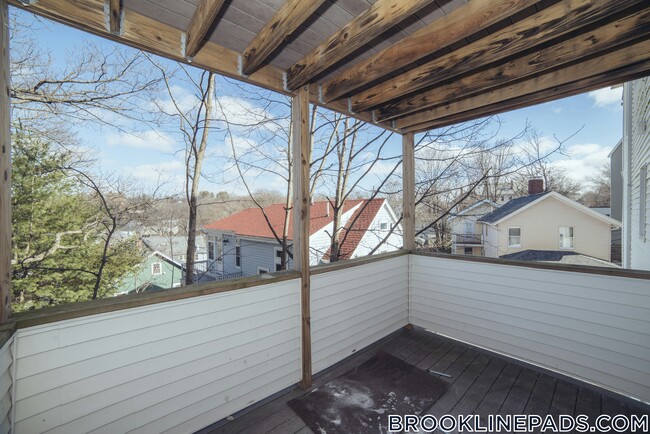 Building Photo - 10 Duffley Ct