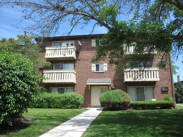 Primary Photo - 1077 Dickens Way