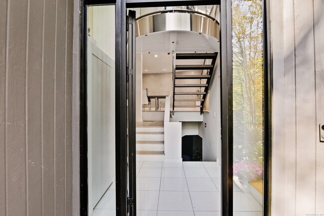Foto del edificio - 210 Red Fox Rd