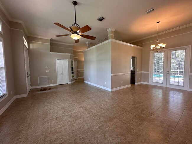 Foto del edificio - 1326 SW Briarwood Dr