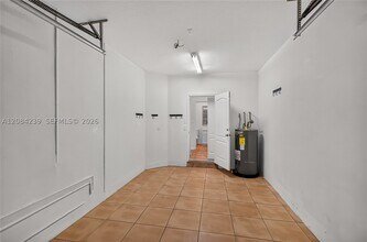 Building Photo - 8928 SW 109th Ave