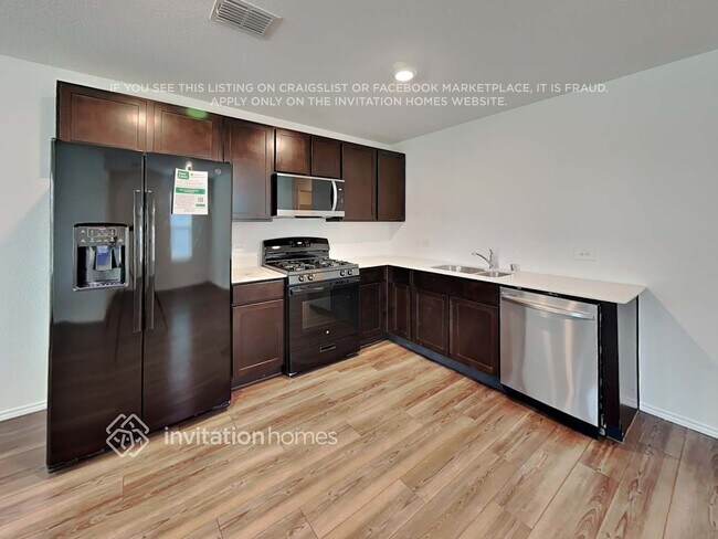 Building Photo - 2932 Greenhorn Ave
