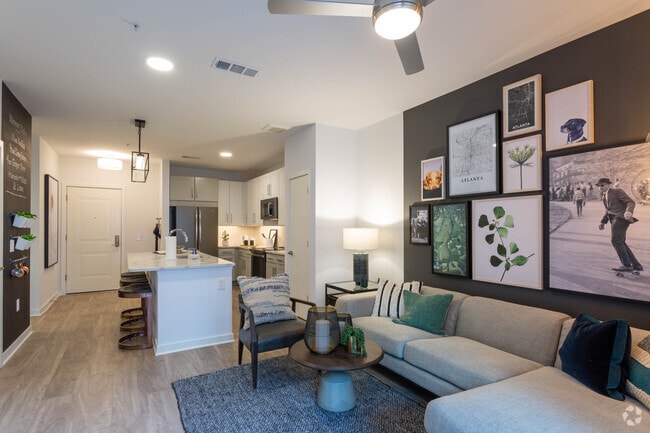 1BR, 1BA - 735 SF - Halcyon Grand