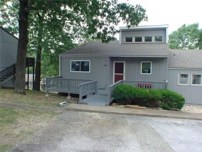 Building Photo - 9 Connie Ln