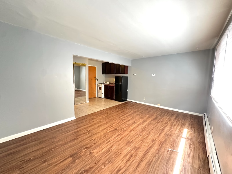 Primary Photo - 1456 N Prospect Ave