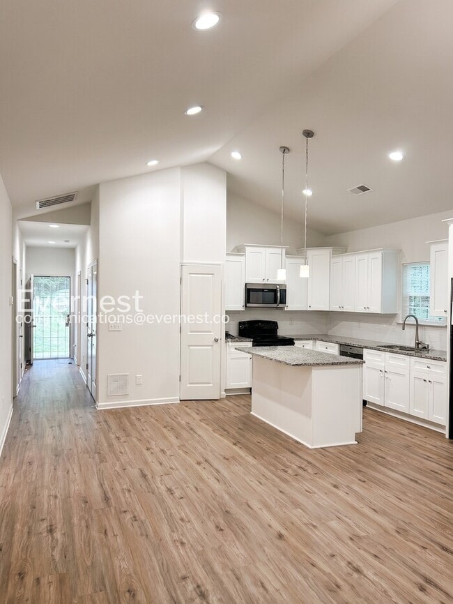 Foto del edificio - 2633 Hemphill St